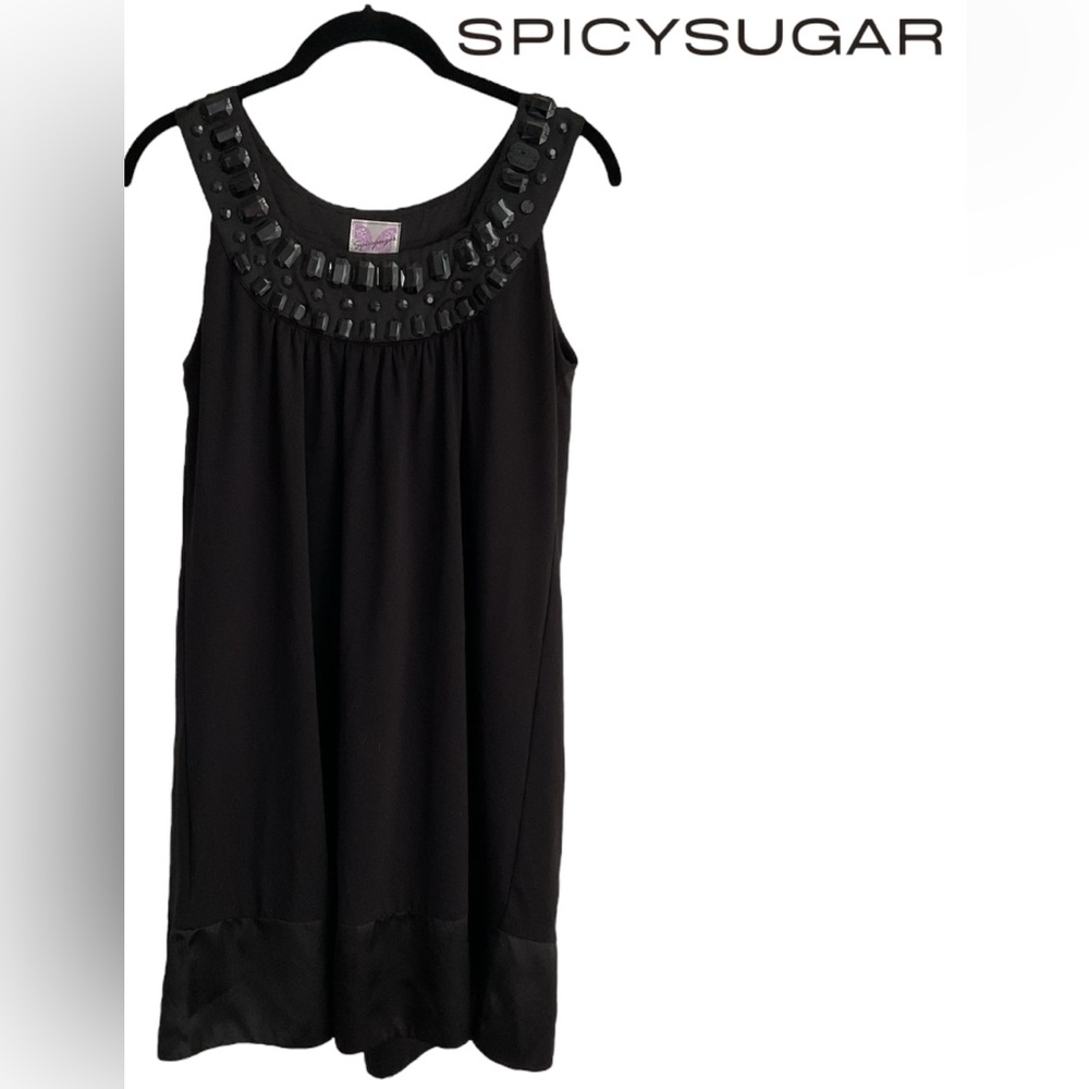 Black♥️Sequin Embellished Sleeveless Midi Dress